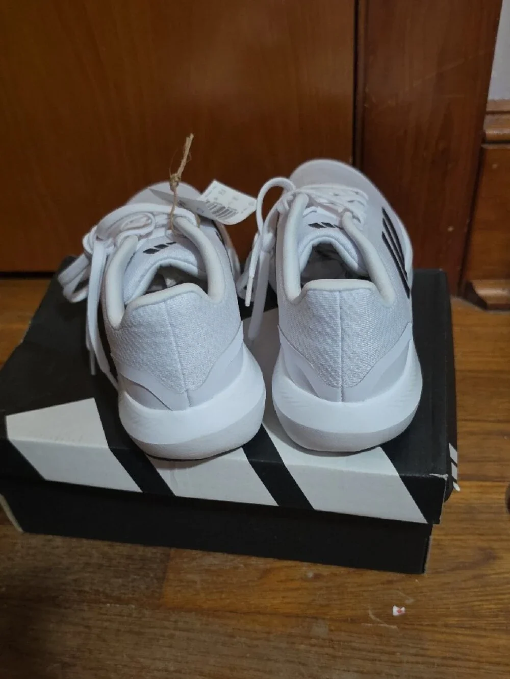 NWT adidas Kids Runfalcon 3.0 White Sneakers with Black Stripes Size 5.5